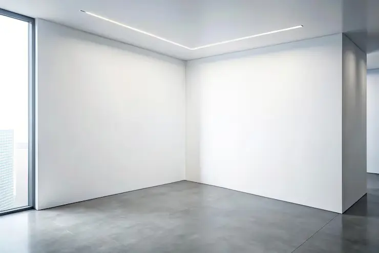 Pared completamente reparada y lisa en Estepona, sin marcas de los arreglos, lista para recibir pintura